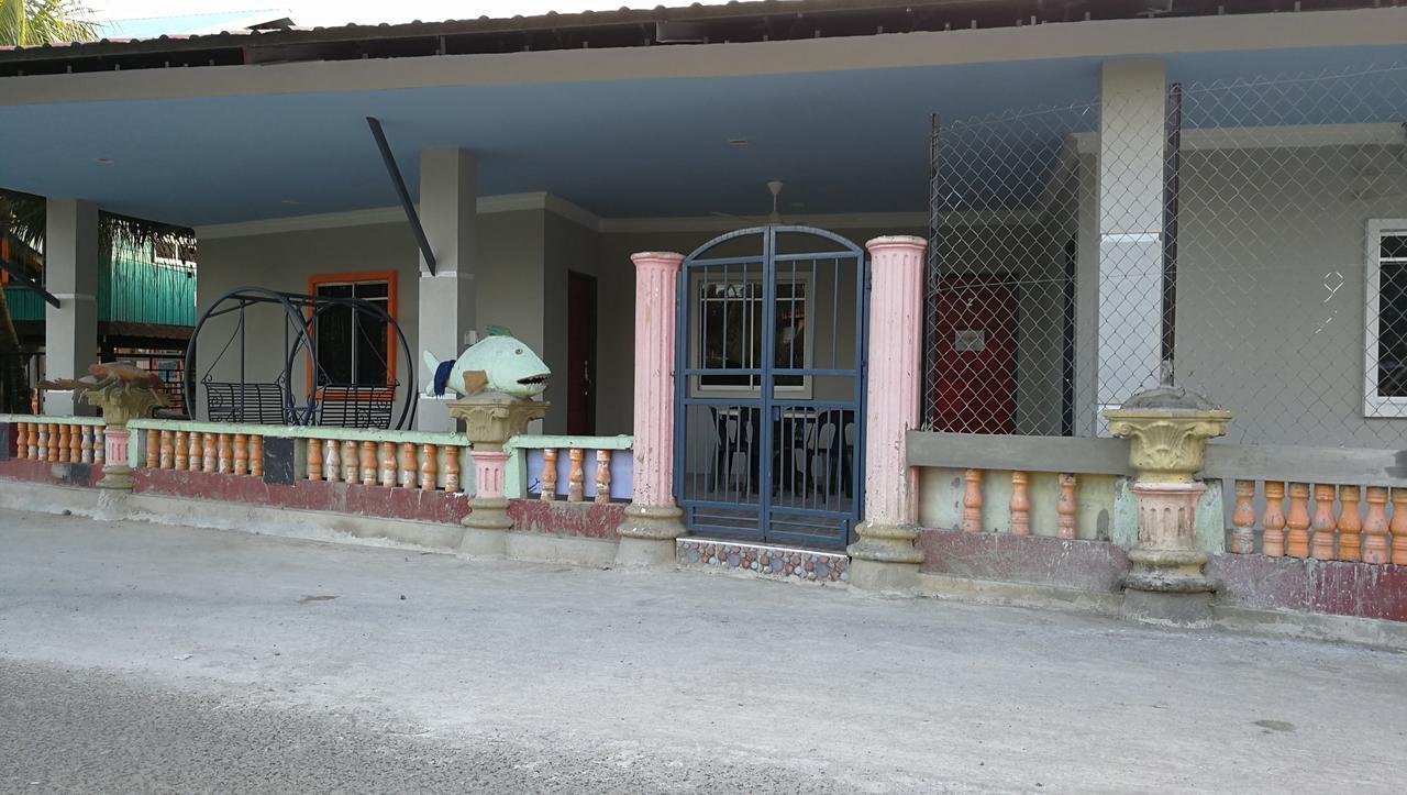 Homestay Koperasi Surau Alfalah Semporna Exterior foto